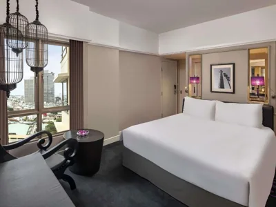 侧城景经典大床房 — Sofitel Saigon Plaza